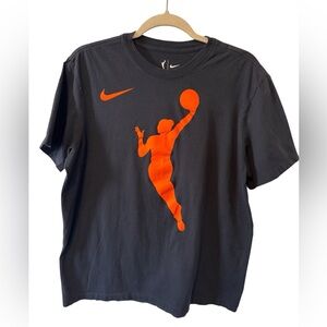 Nike Orange And Black Graphic Short Sleeve Womens Basketball Tee Size Medium
